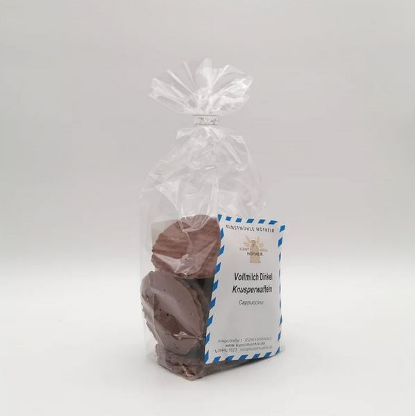 Vollmilch Dinkelknusperwaffeln mit Cappuccino