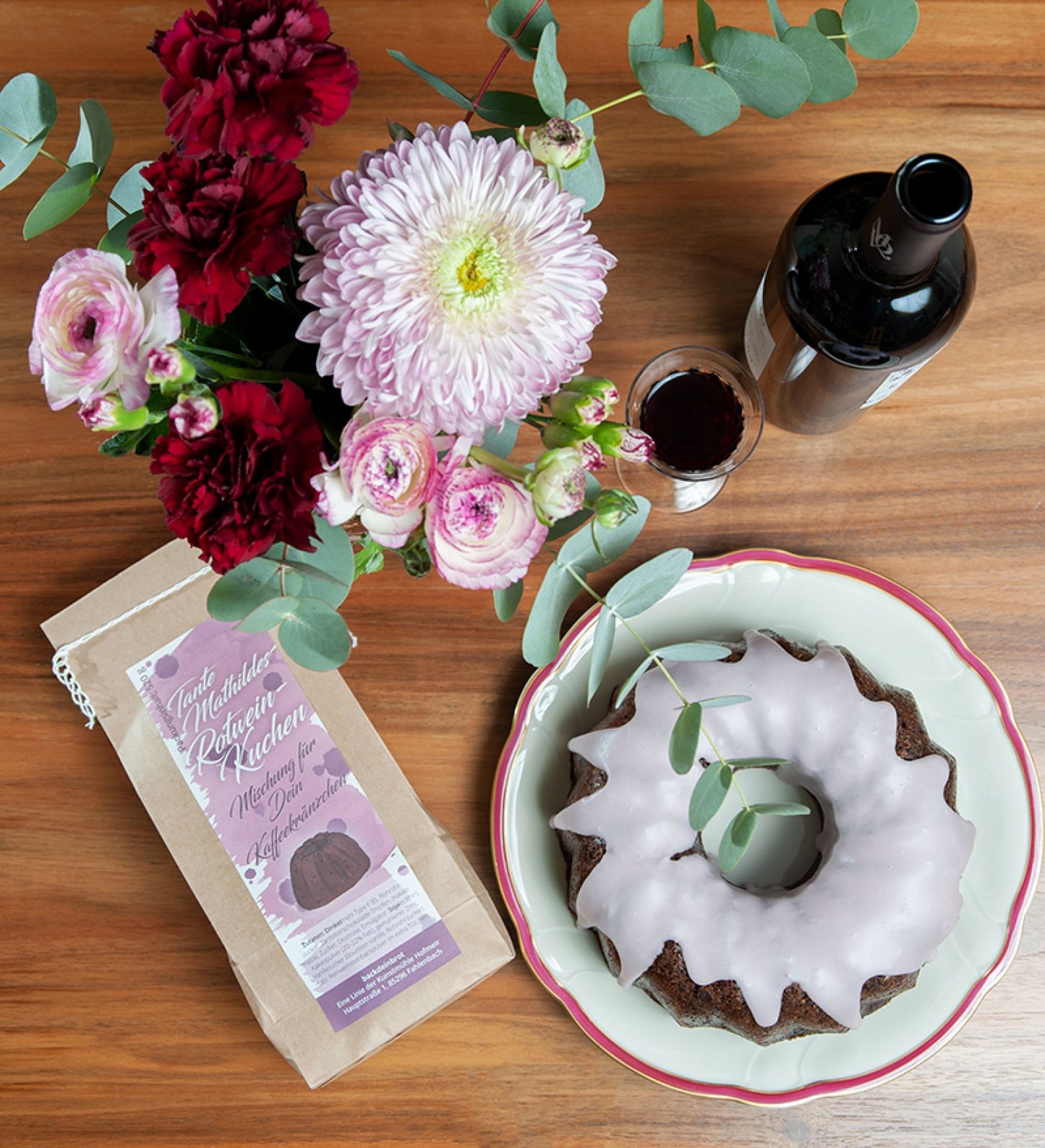 Tante Mathildes Rotweinkuchen